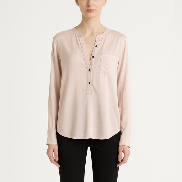 GO BY GO SILK Tops - Go by Go Silk light pink blouse NEW